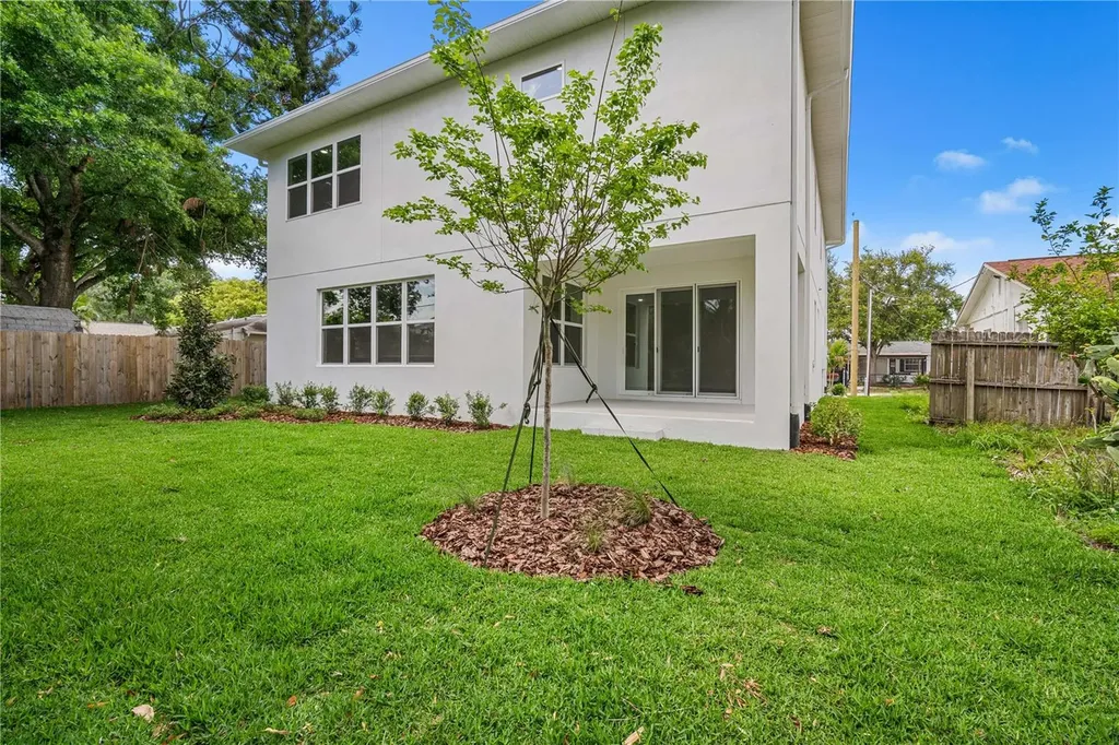 3310 W Rogers Avenue Tampa FL 33611