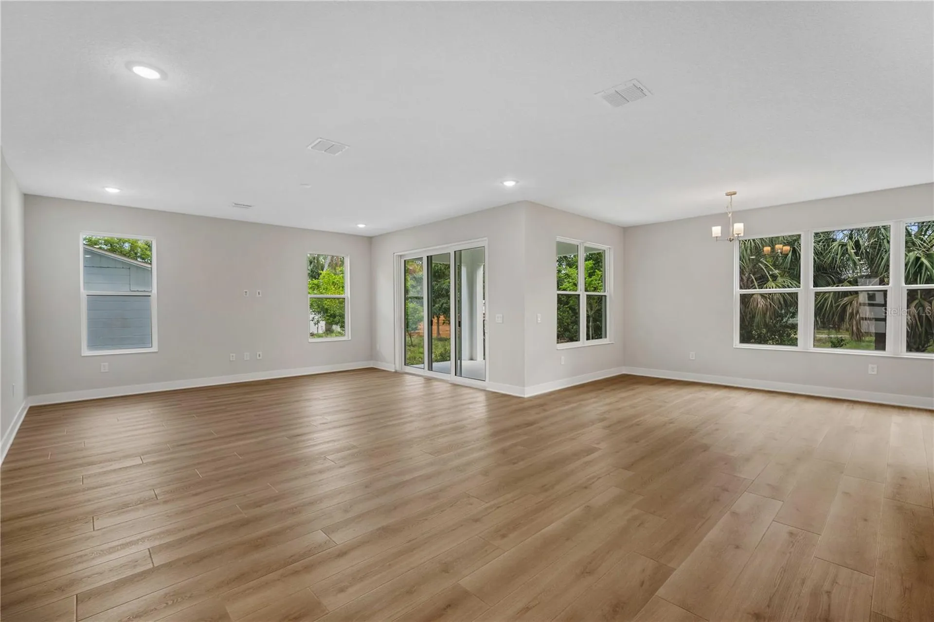 3310 W Rogers Avenue Tampa FL 33611