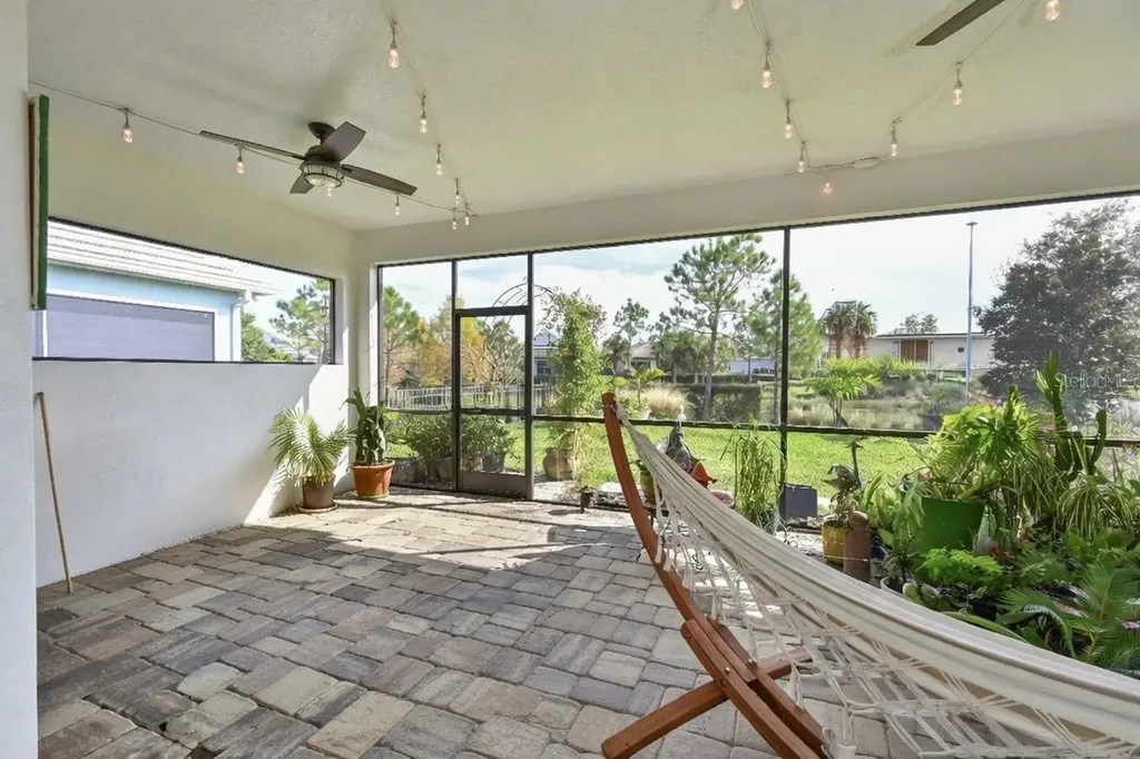 8023 Sandstar Way Sarasota FL 34240