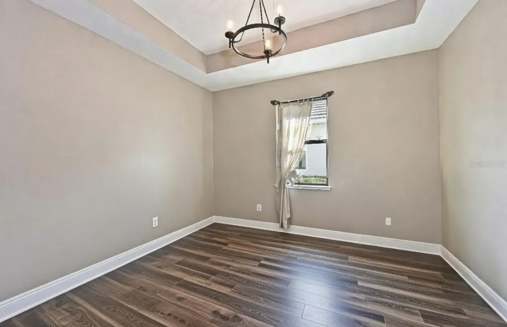 8023 Sandstar Way Sarasota FL 34240