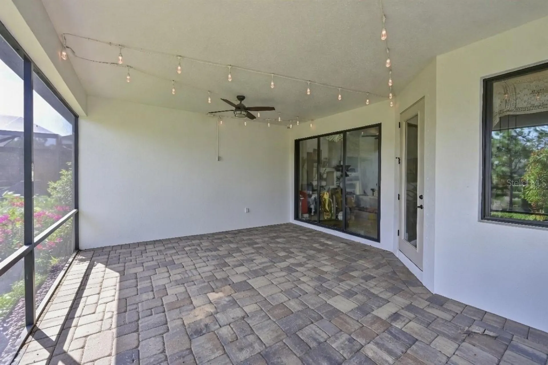 8023 Sandstar Way Sarasota FL 34240