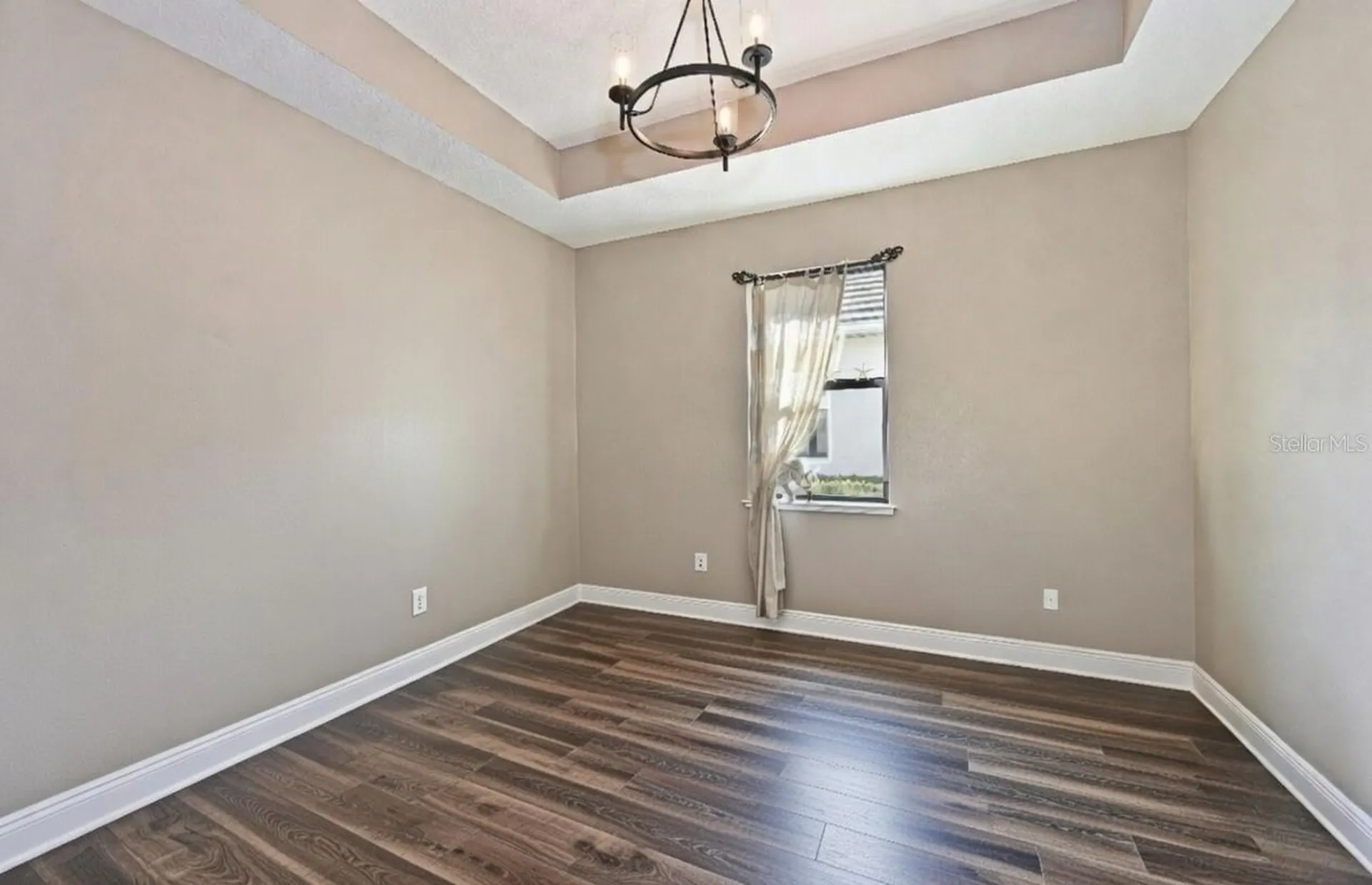 8023 Sandstar Way Sarasota FL 34240