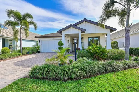 8023 Sandstar Way Sarasota FL 34240