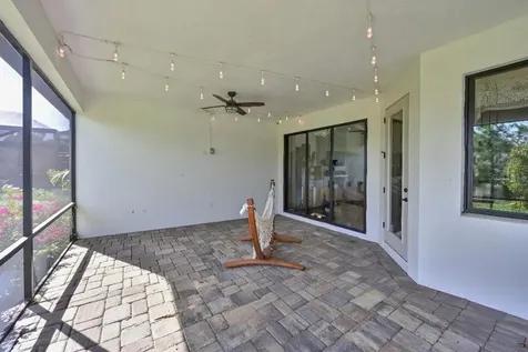 8023 Sandstar Way Sarasota FL 34240