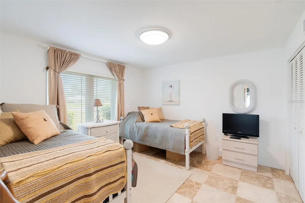 402 Devonshire Lane Venice FL 34293