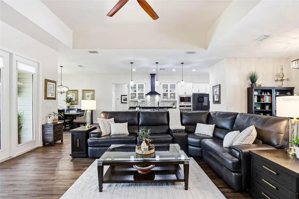 8001 Woodleaf Boulevard Wesley Chapel FL 33544