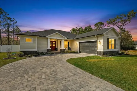 8001 Woodleaf Boulevard Wesley Chapel FL 33544