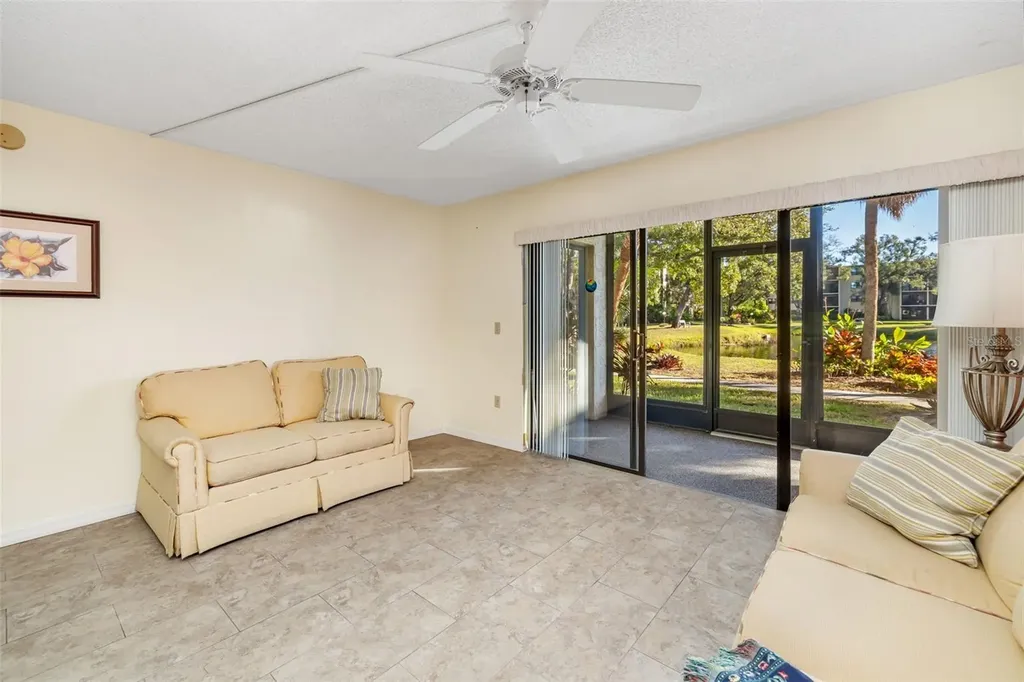 425 30th Avenue W Bradenton FL 34205