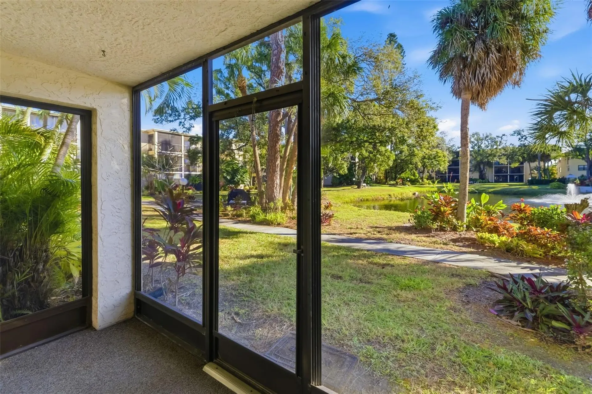 425 30th Avenue W Bradenton FL 34205