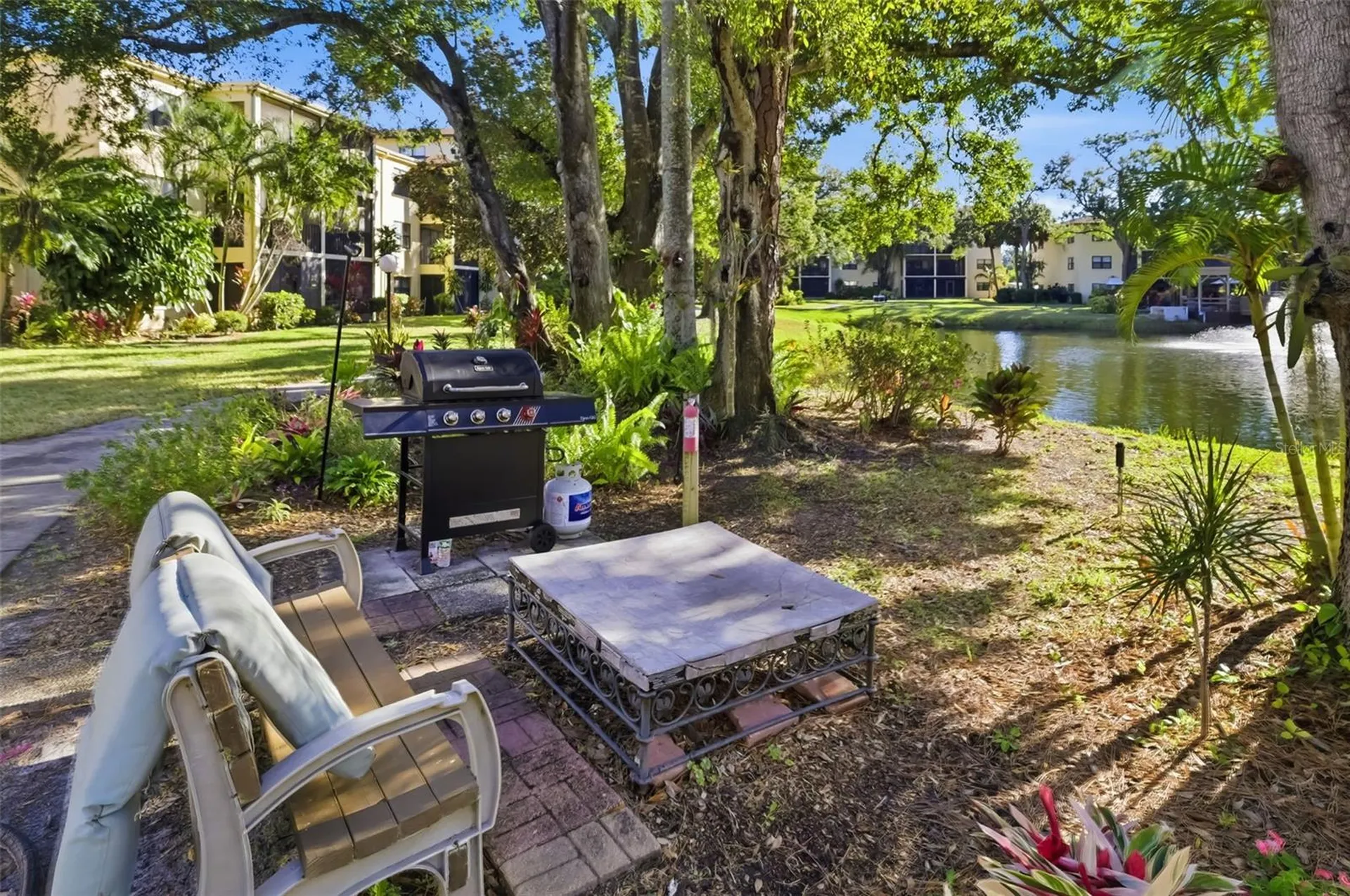 425 30th Avenue W Bradenton FL 34205