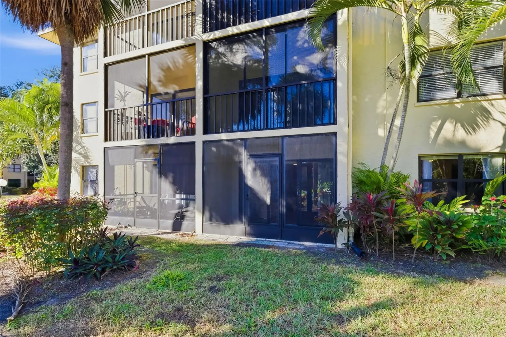 425 30th Avenue W Bradenton FL 34205