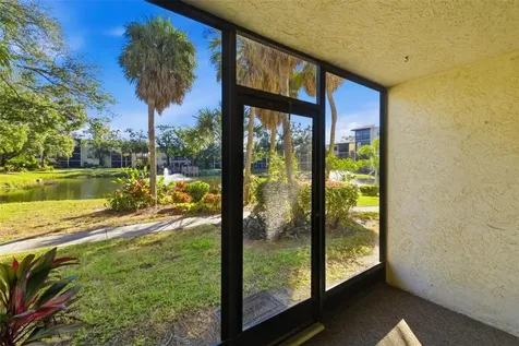 425 30th Avenue W Bradenton FL 34205