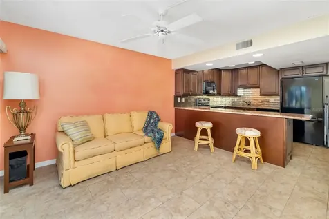 425 30th Avenue W Bradenton FL 34205