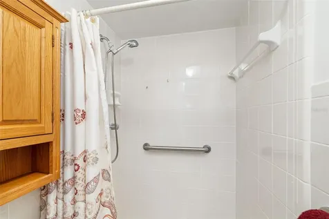 425 30th Avenue W Bradenton FL 34205