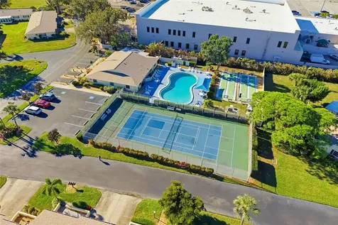 425 30th Avenue W Bradenton FL 34205