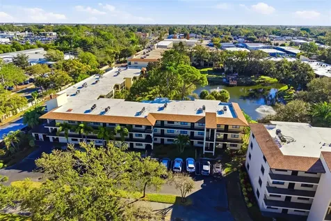 425 30th Avenue W Bradenton FL 34205