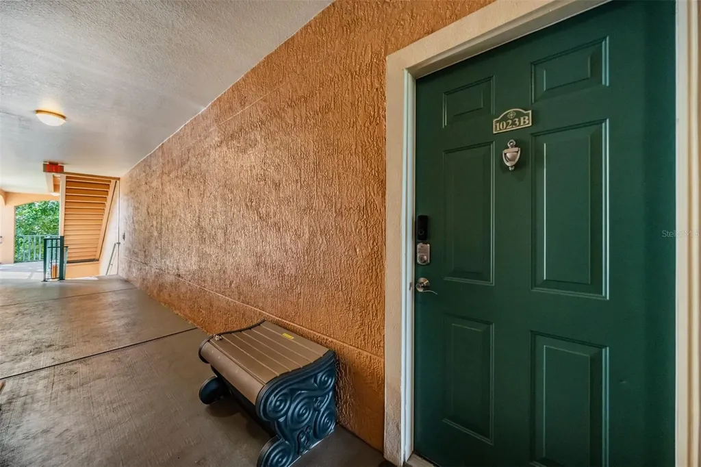 2749 Via Cipriani Clearwater FL 33764
