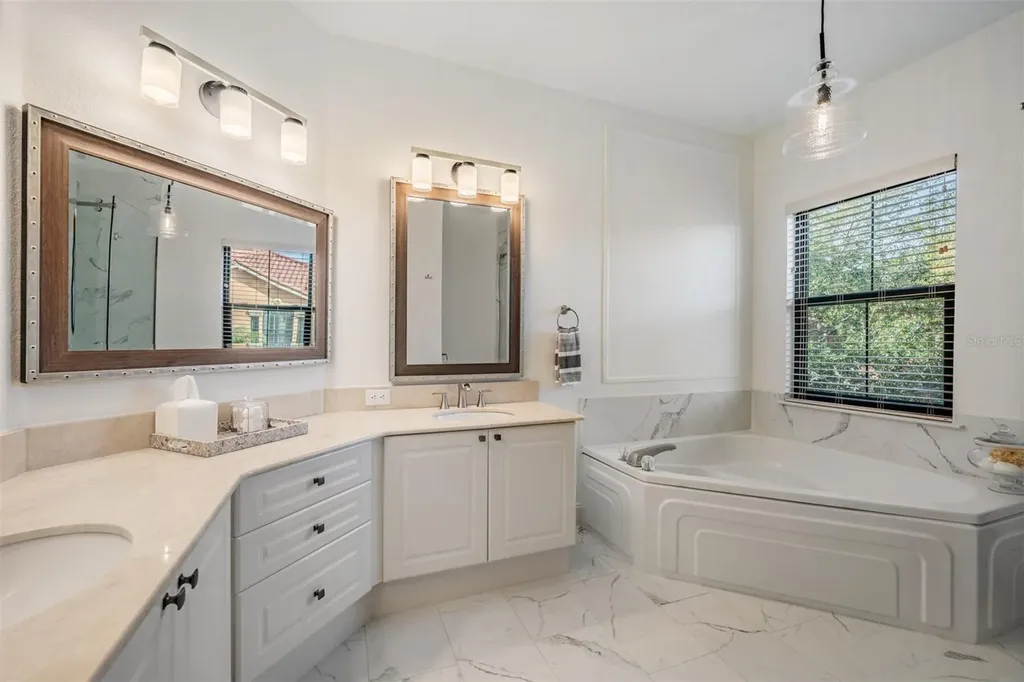 2749 Via Cipriani Clearwater FL 33764