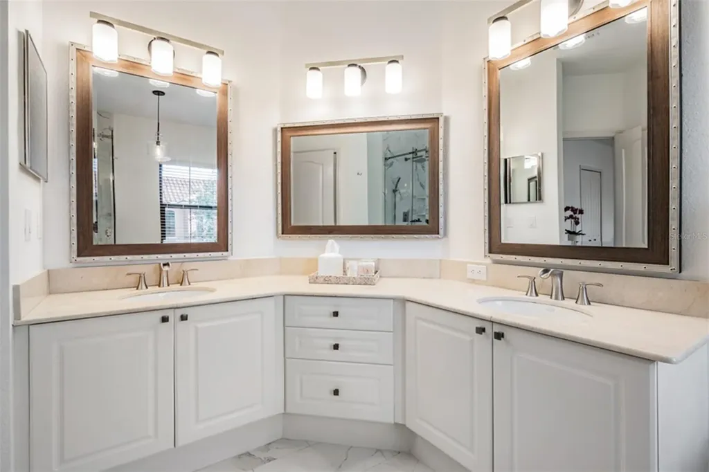 2749 Via Cipriani Clearwater FL 33764
