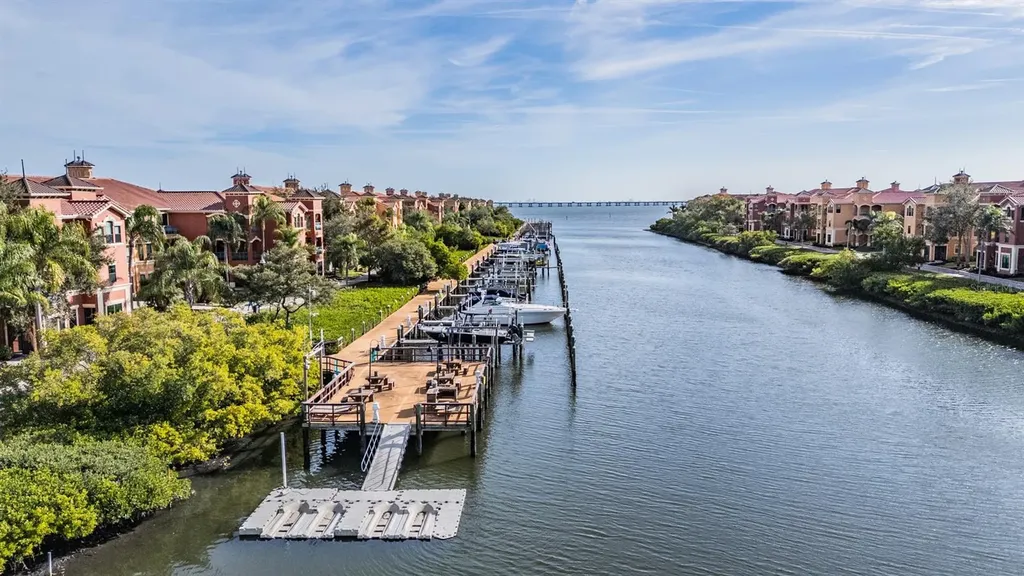 2749 Via Cipriani Clearwater FL 33764
