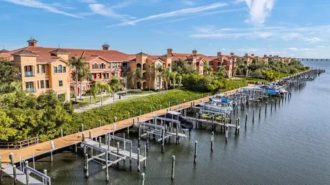 2749 Via Cipriani Clearwater FL 33764