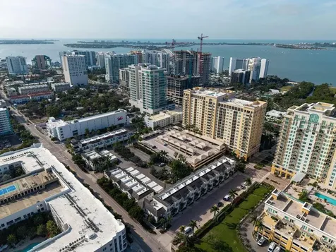 1274 May Lane Sarasota FL 34236