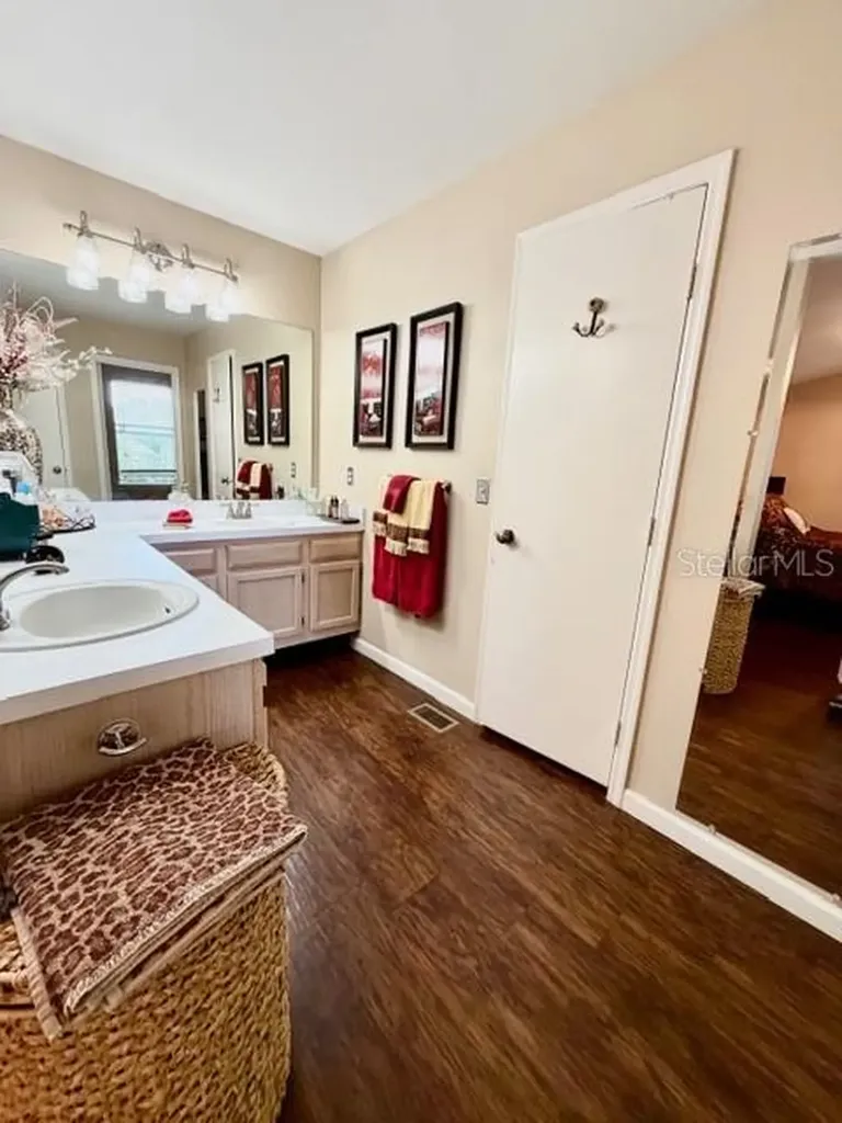 13020 Lorna Place Tampa FL 33618