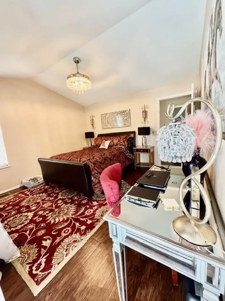 13020 Lorna Place Tampa FL 33618