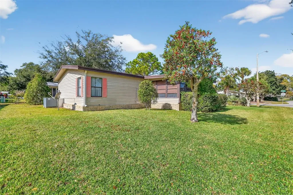 3211 Wekiva Road Tavares FL 32778