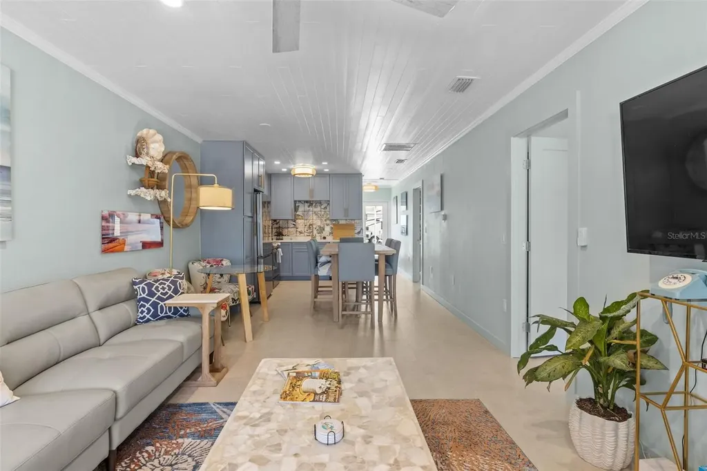 26 Seaside Court Holmes Beach FL 34217