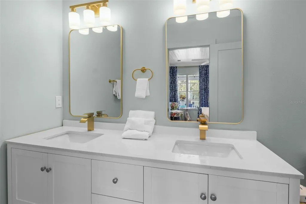 26 Seaside Court Holmes Beach FL 34217