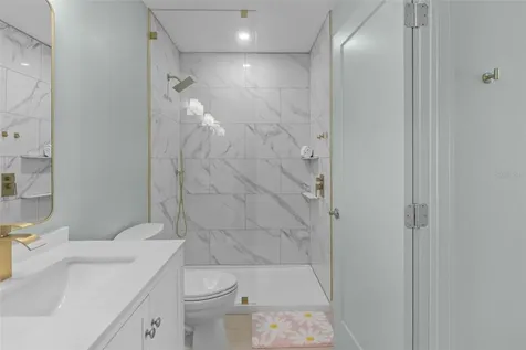 26 Seaside Court Holmes Beach FL 34217