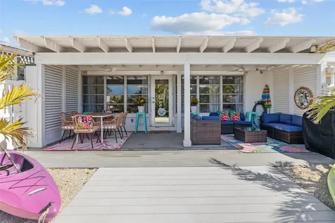 26 Seaside Court Holmes Beach FL 34217