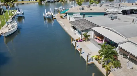 26 Seaside Court Holmes Beach FL 34217