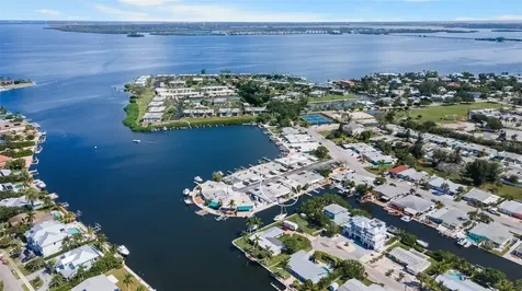 26 Seaside Court Holmes Beach FL 34217