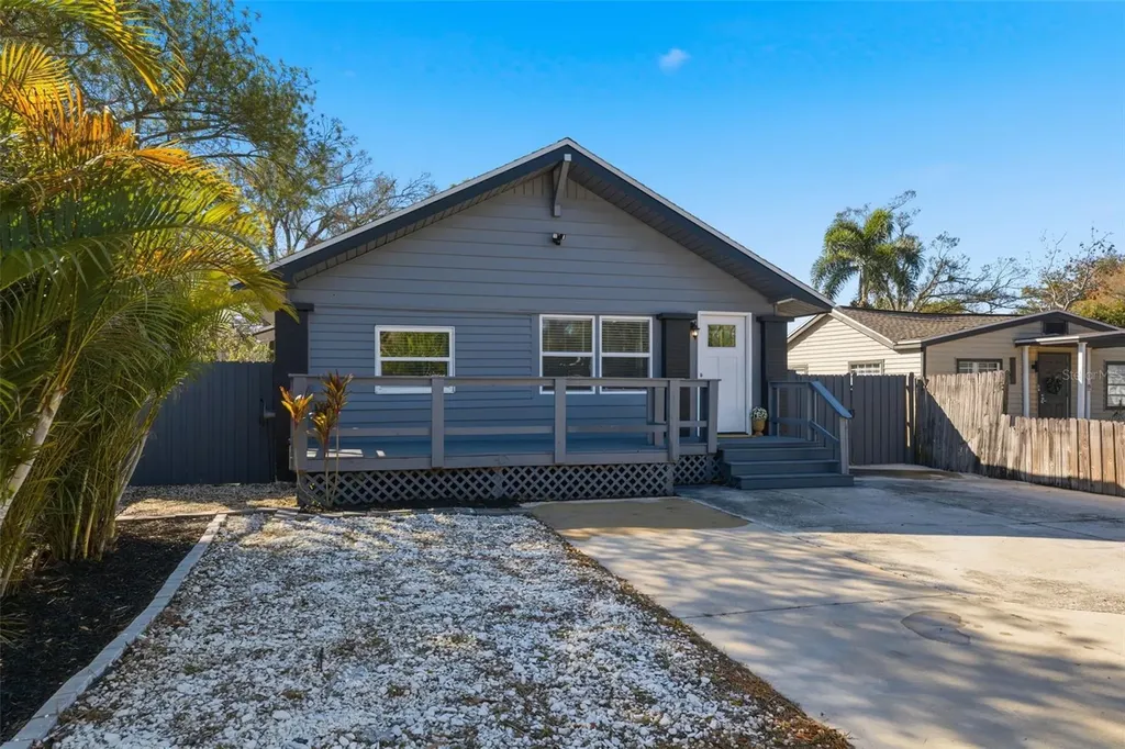 3924 45th Avenue N St Petersburg FL 33714