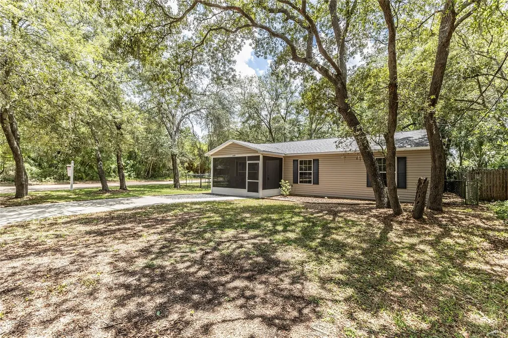4438 Calamondin Street Lady Lake FL 32159