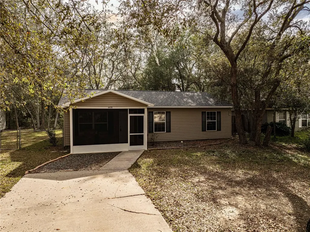 4438 Calamondin Street Lady Lake FL 32159