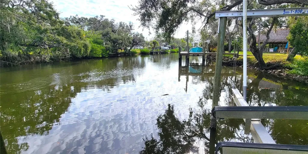 4185 S Shade Avenue Sarasota FL 34231