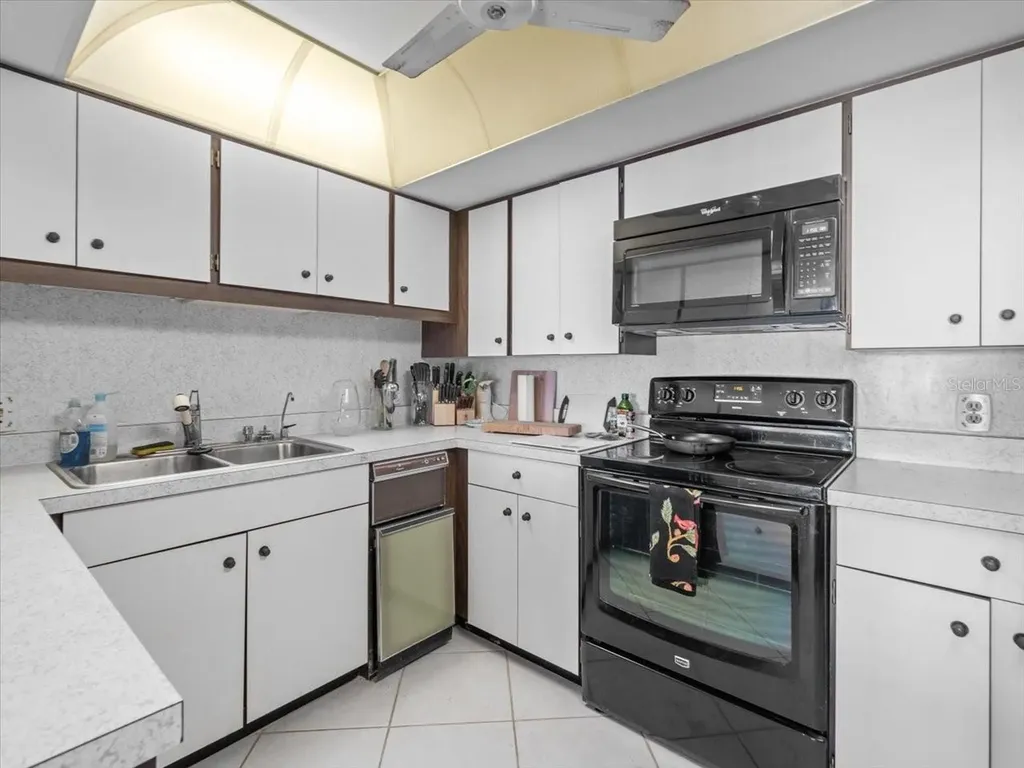 1400 Gulf Boulevard Clearwater FL 33767