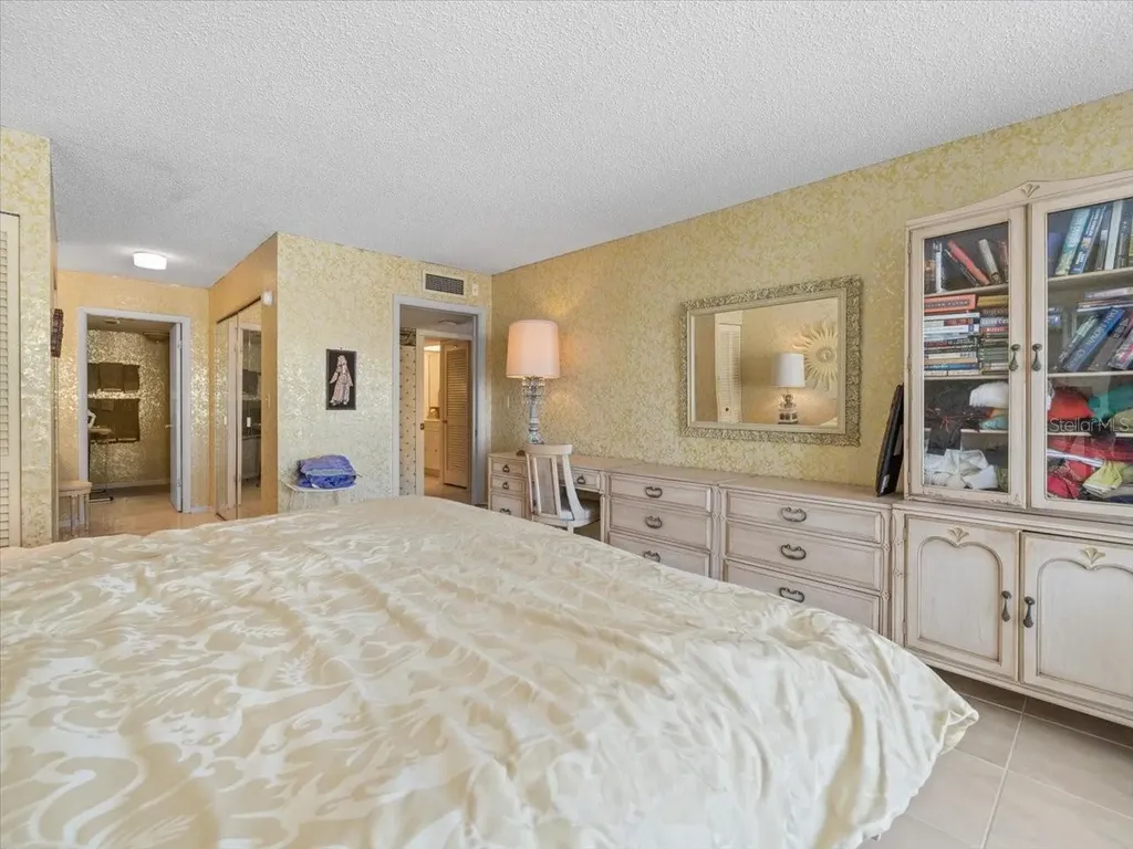 1400 Gulf Boulevard Clearwater FL 33767