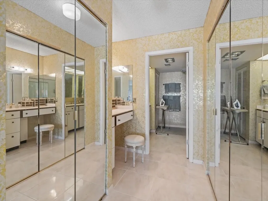 1400 Gulf Boulevard Clearwater FL 33767