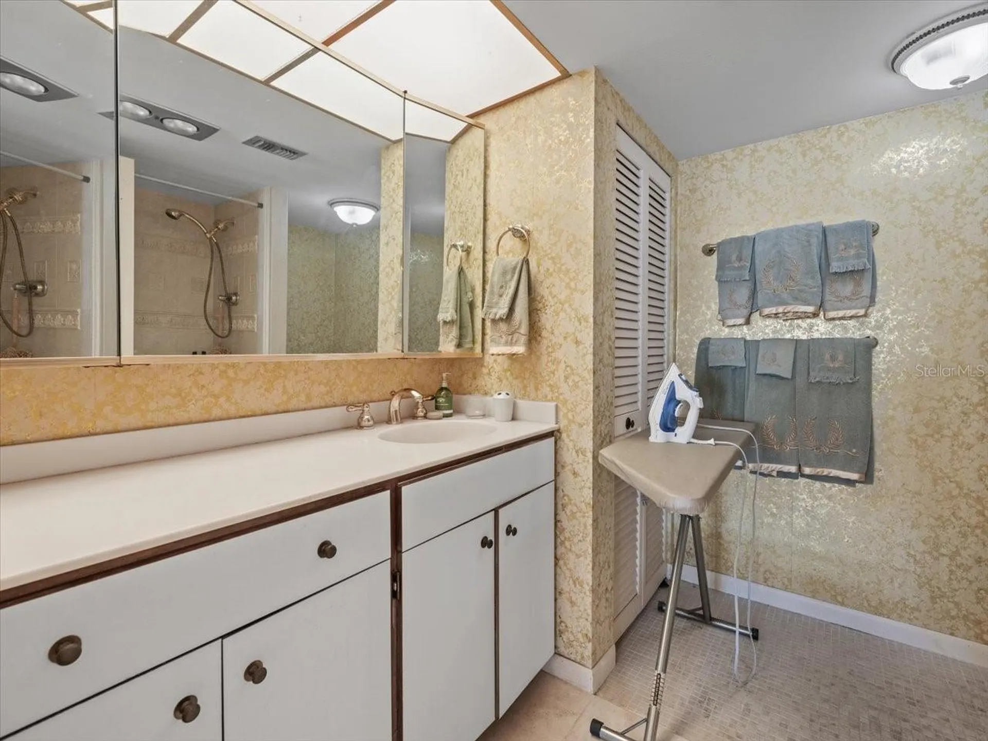 1400 Gulf Boulevard Clearwater FL 33767