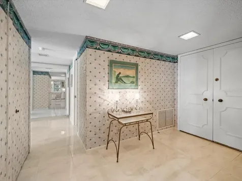1400 Gulf Boulevard Clearwater FL 33767
