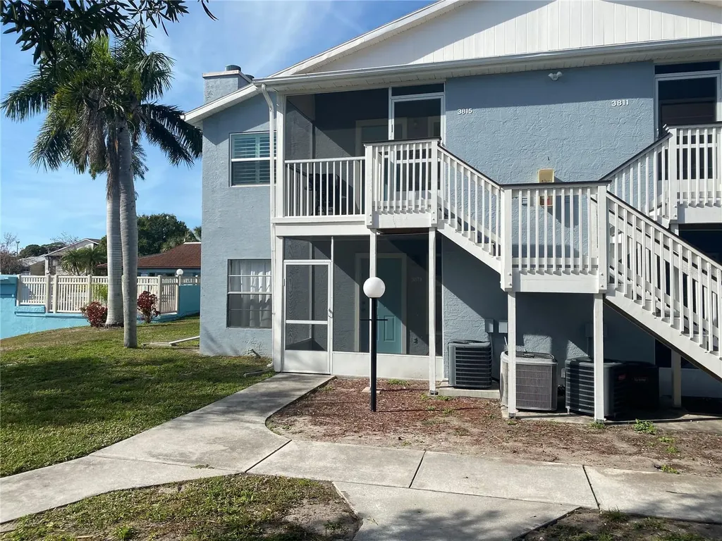 3813 59th Avenue W Bradenton FL 34210
