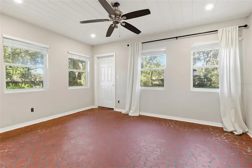 203 W Poinsettia Street Lakeland FL 33803