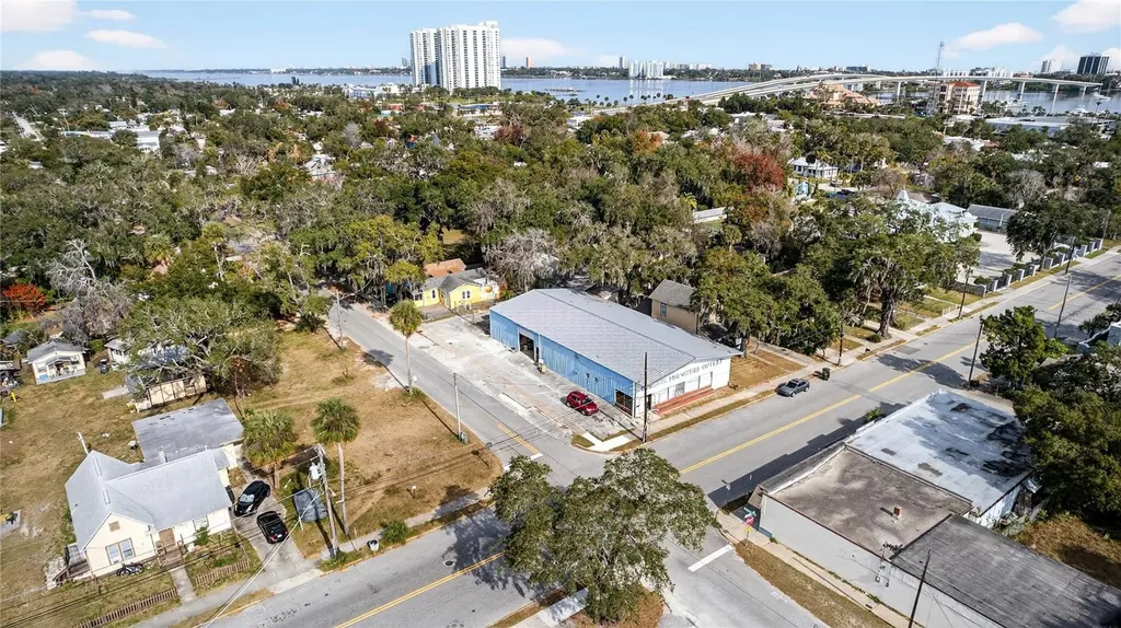 Madison Avenue Daytona Beach FL 32114