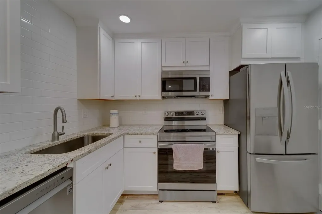 2700 Bayshore Boulevard Dunedin FL 34698