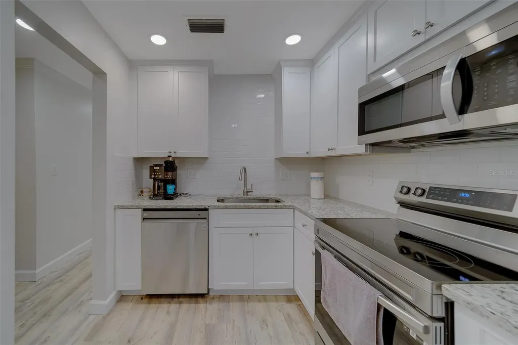 2700 Bayshore Boulevard Dunedin FL 34698