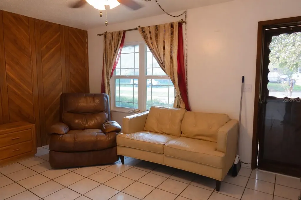 38831 North Avenue Zephyrhills FL 33542